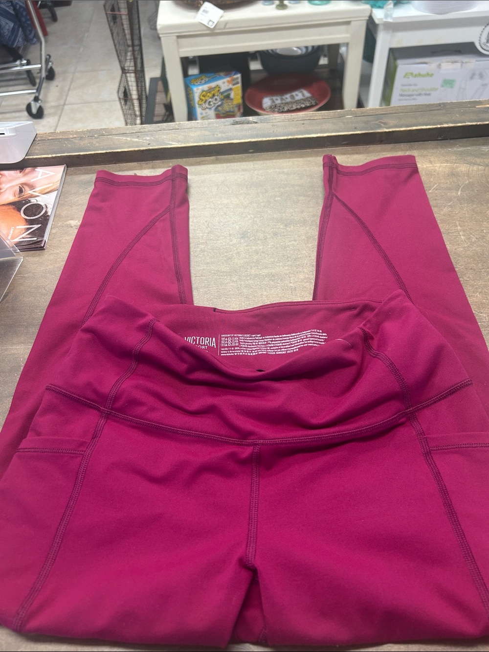 Victoria's Secret Sport Leggings Knockout Capri Active Bottoms Workout size Sm